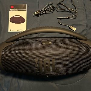 Jbl boombox 3 speaker